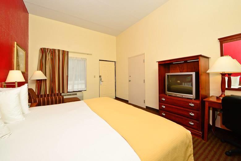 Manchester Heritage Inn & Suites Экстерьер фото